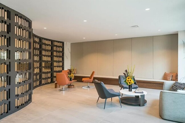 Building Photo - 350 Clarkson Ave