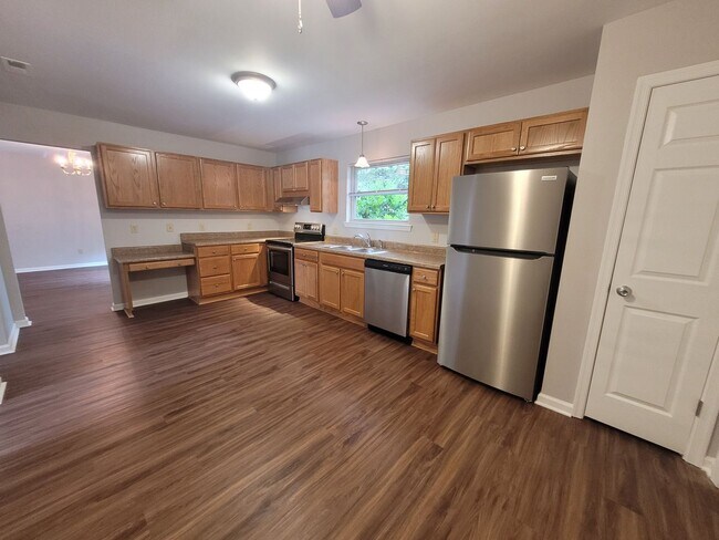 Building Photo - DUNBARTON