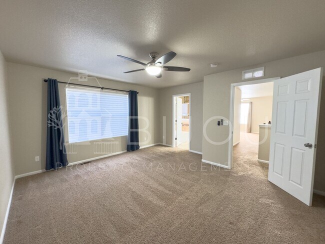 Building Photo - 9647 Carnival Ln