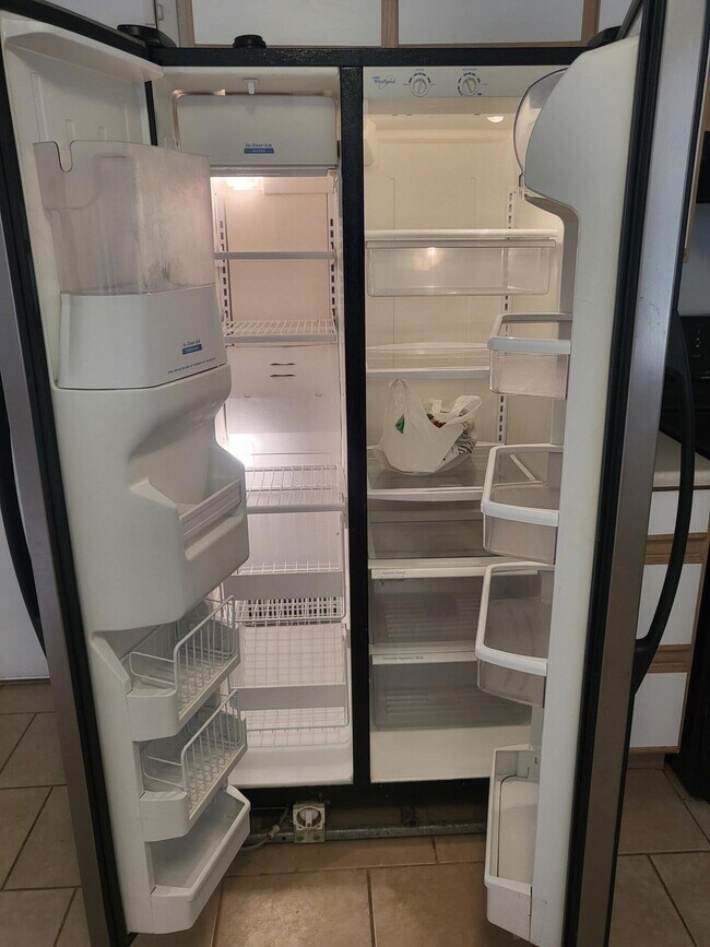 Building Photo - 3008 Laurel Meadows Dr