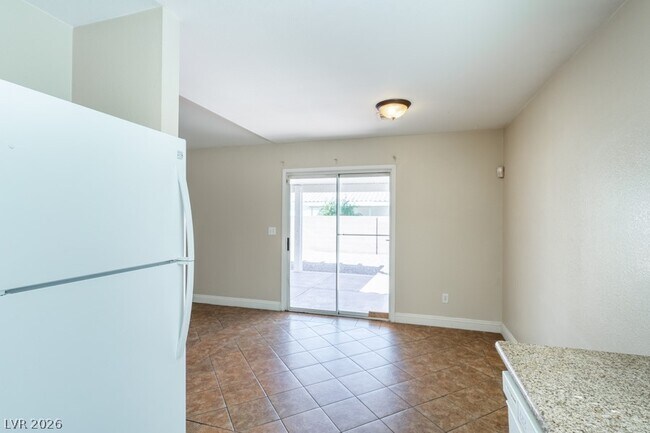 Building Photo - 3130 Meadow Flower Ave