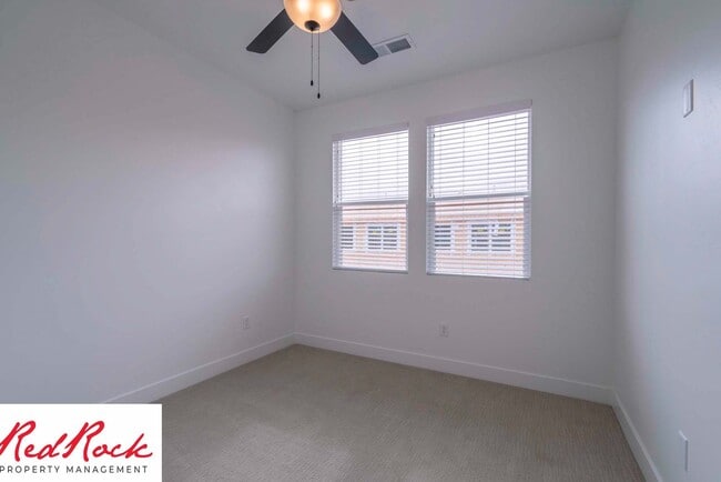 Building Photo - 6 Month Lease! 3 Bedroom Townhome in Washington Fields with Community Pool