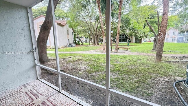 Building Photo - 13965 SW 91st Terrace