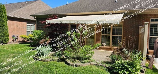 Building Photo - Beautiful large 1800 sf 3/2 for $2000 Townhome in Hixson with a garage and attic storage!