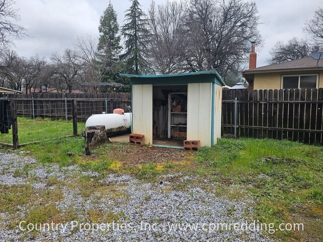 Building Photo - Renovated Gated House on an Acre with Detached Shop in Cottonwood!