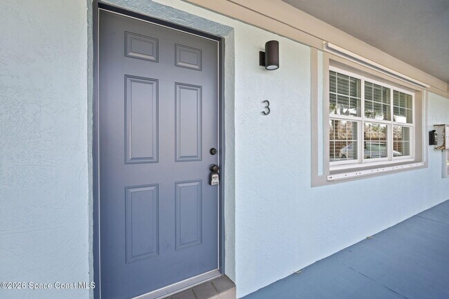 Building Photo - 1011 S Miramar Ave