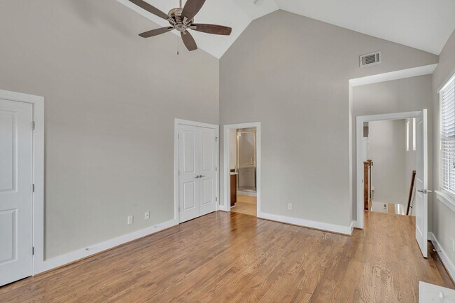 Building Photo - 4 BR with amenities in The Nations~