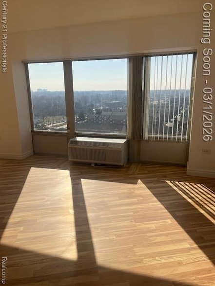 Building Photo - 5000 Town Center Dr