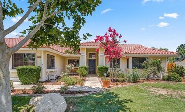 Building Photo - AWAY FROM THE HUSTLE AND BUSTLE !!!