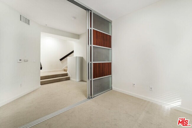 Building Photo - 13044 Pacific Promenade