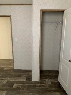 Building Photo - 5820 Arrowhead Dr