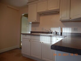 Building Photo - 146 Harrison Blvd