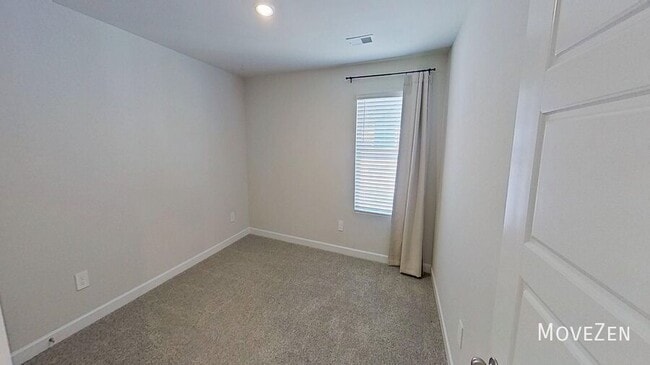 Building Photo - 269 Lavinia Cir