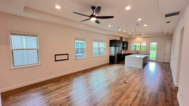 Building Photo - 9708 Bucklow Hill Dr