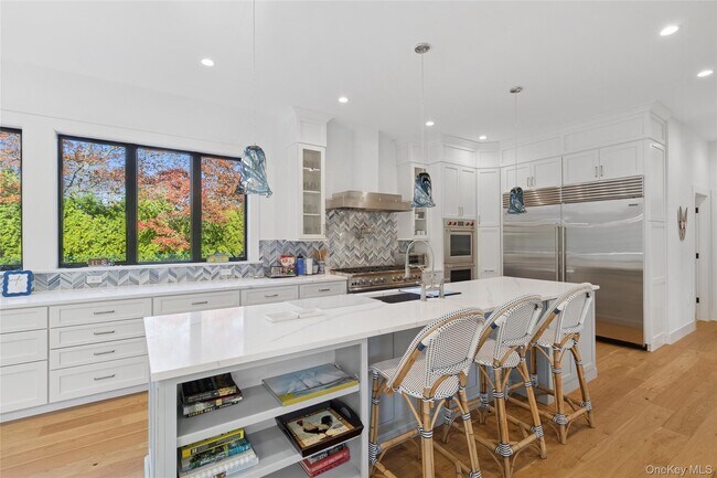 Building Photo - 9 Debras Way