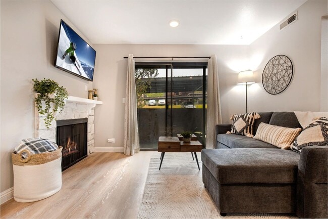 Building Photo - 2 Bedroom/ 2 Bathroom | FURNISHED | TV and Internet Included | Dog Considered