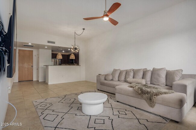 Building Photo - 2302 N Central Ave