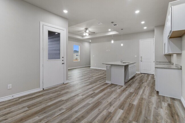Building Photo - New Luxury homes! Call Now!! 830-327-8773