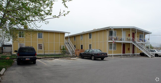 Building Photo - Lennox Apartments