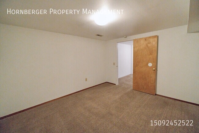 Building Photo - 7024 N Wiscomb St