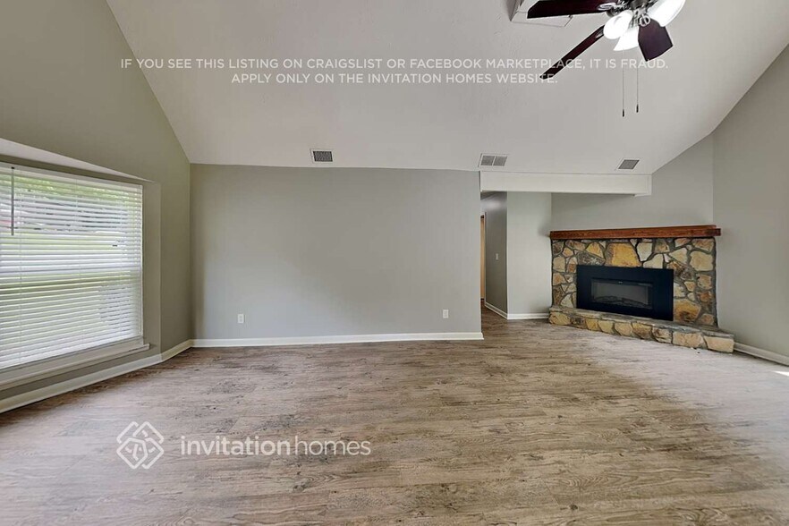 Building Photo - 3363 Holly Ridge Trail SW