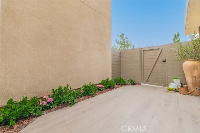 Building Photo - 111 Bosque