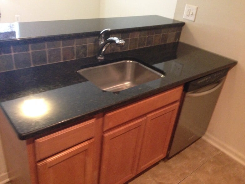 Kitchen - 3407 Race St