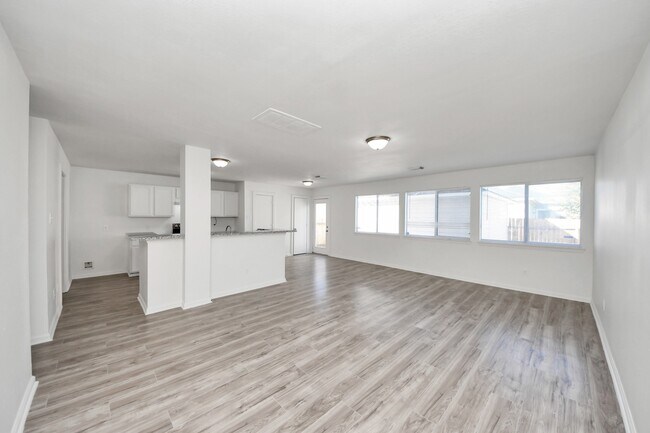 Building Photo - 20623 Patriot Park Ln