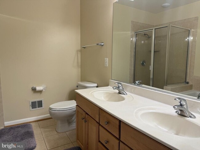 Building Photo - 4521 Whittemore Pl
