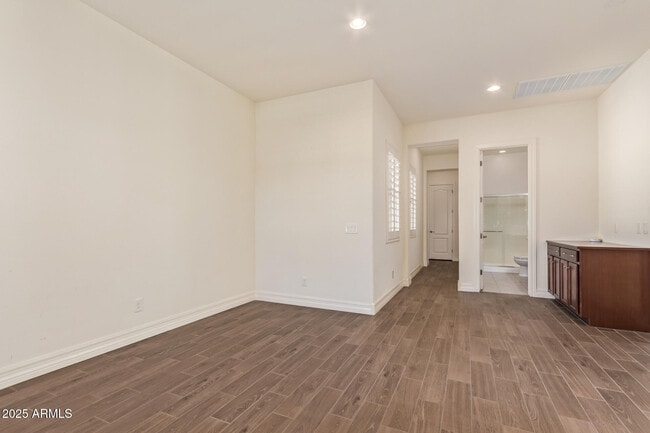 Building Photo - 2065 E Gemini Pl
