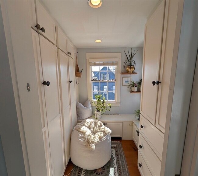 Building Photo - 15 Washington St