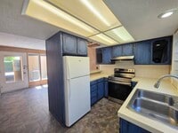 Building Photo - 1623 Mowry Square