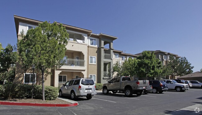 Building Photo - Camden Sierra at Otay Ranch