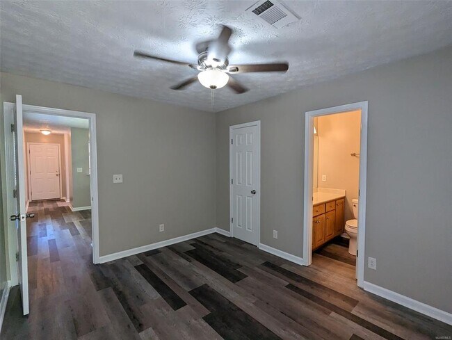 Building Photo - 3751 Edgewood Rd