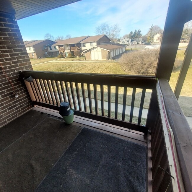 Building Photo - 803 Garden Cir
