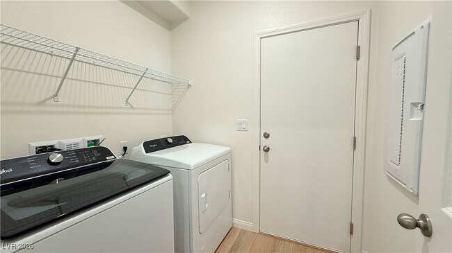 Building Photo - 12468 Kings Crk Pl