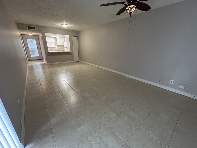 Building Photo - 6505 Winfield Blvd