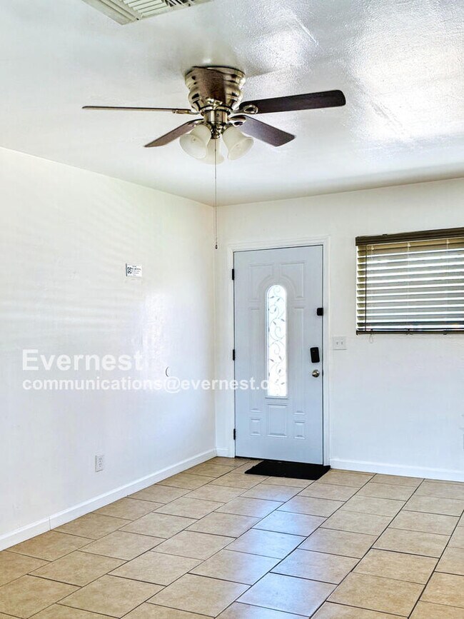 Building Photo - 1625 W Buckeye Ln