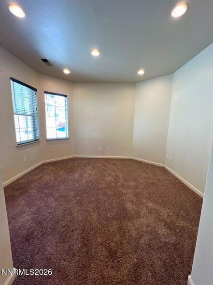 Building Photo - 7169 Beacon Dr