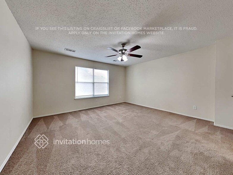 Building Photo - 629 Gentry Ln