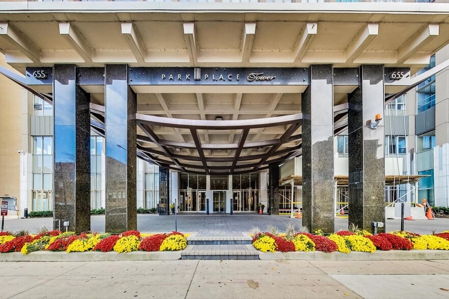 Building Photo - 655 W Irving Park Rd