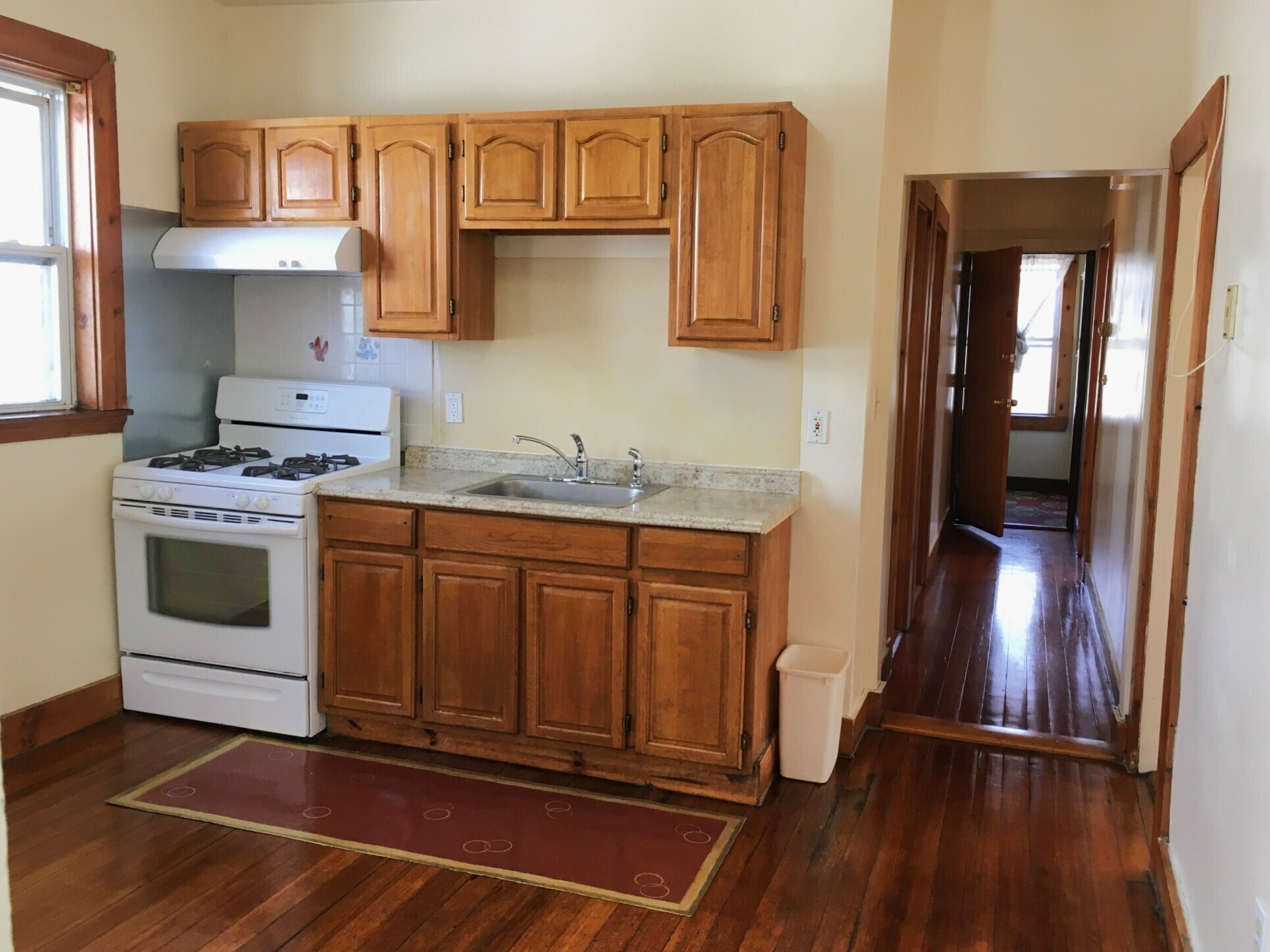 Building Photo - 3985 Washington St