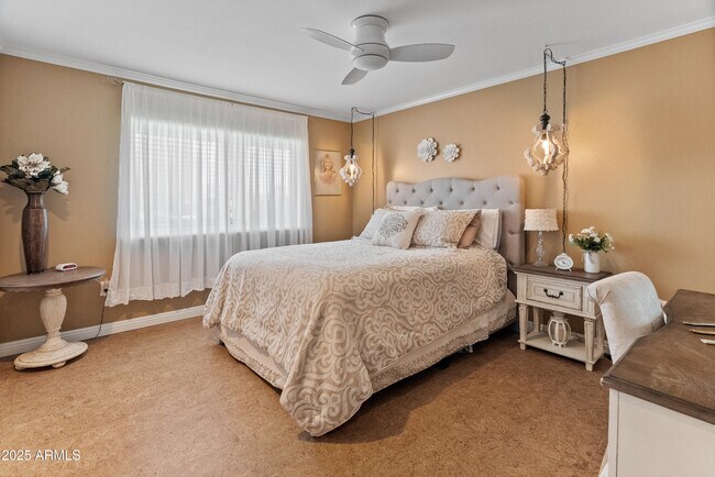 Building Photo - 10229 W Bolivar Dr