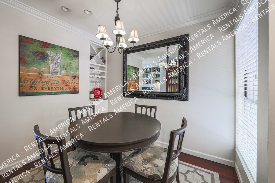 Building Photo - 5950 N 78th St