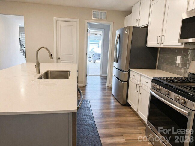 Building Photo - 10227 Chatham Run Ln