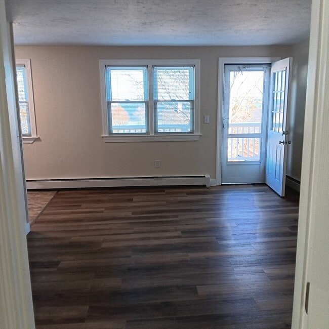 Building Photo - 4 Sawyer Pl