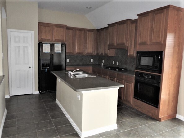 Building Photo - 2696 Deer Hollow Dr