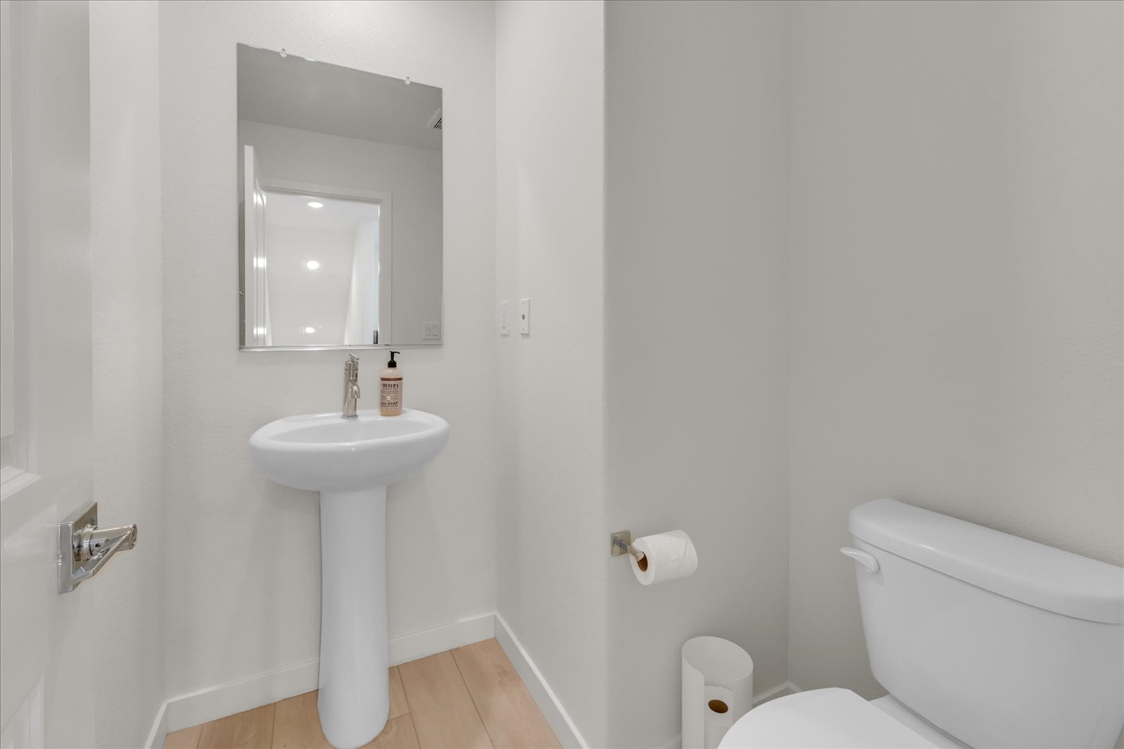 Building Photo - 27116 Valley Oak Pl