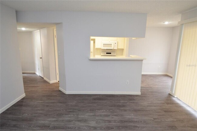 Building Photo - 8641 Fancy Finch Dr