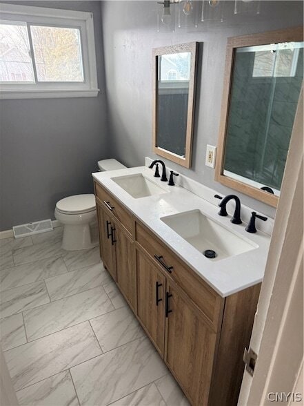 Building Photo - 4662 Cleveland Rd